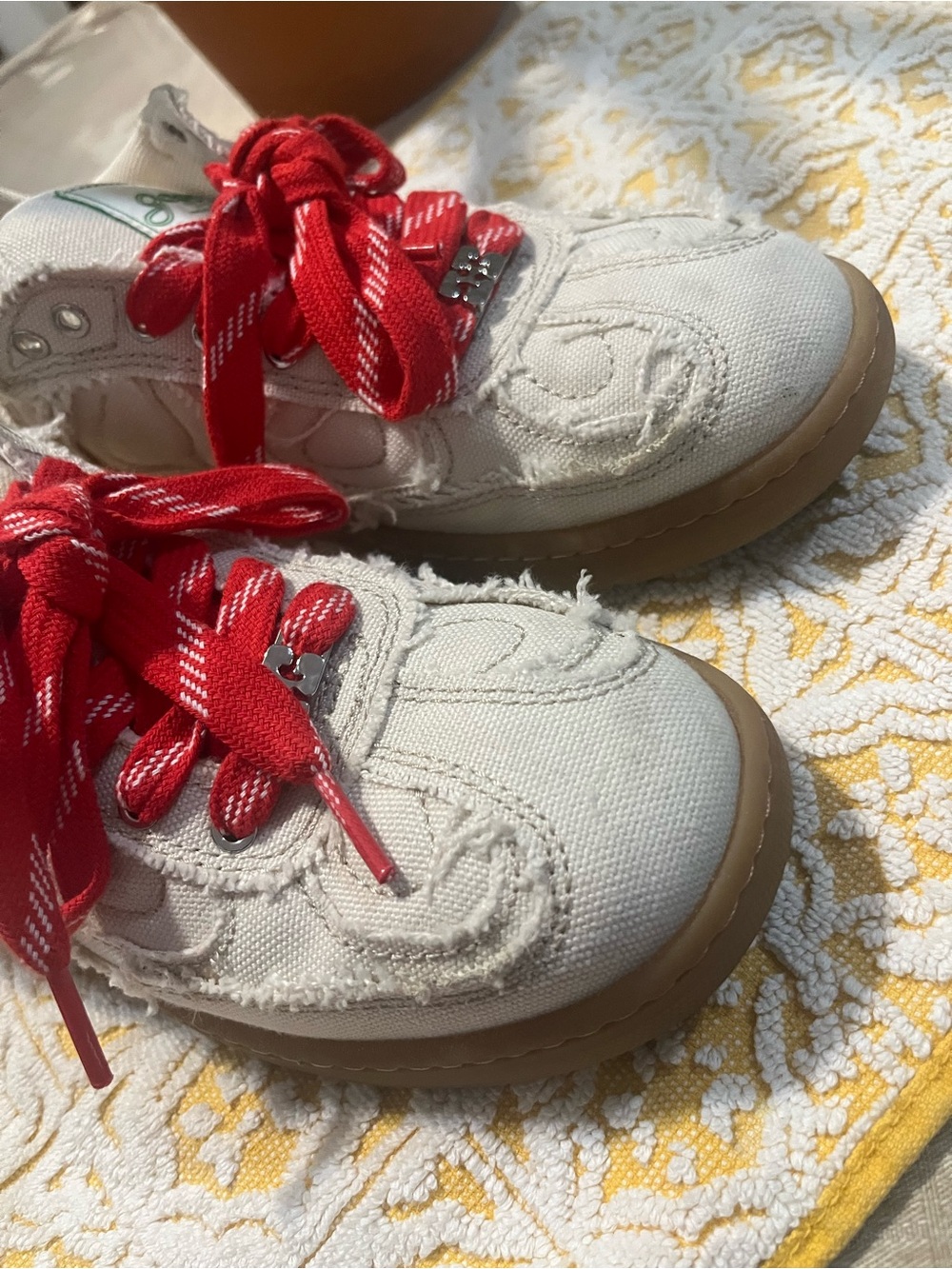 Ganni
08 Canvas Raw Edge Classic Sneakers SZ 37 - Picture 5 of 11
